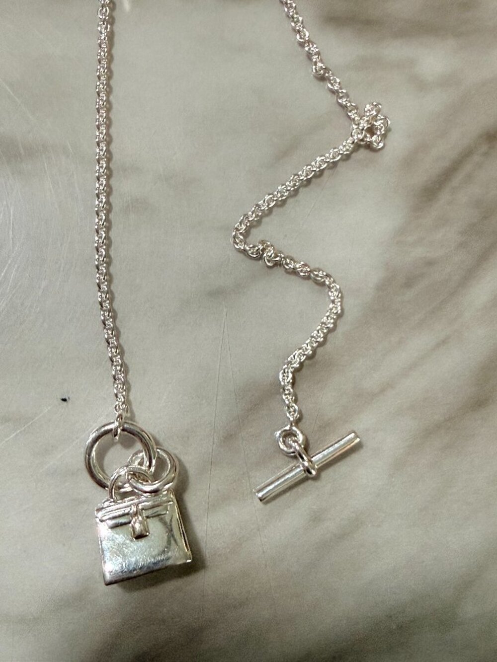 Giftable HERMES STERLING SILVER AMULETTES KELLY PENDANT NECKLACE 15.75"/40cm